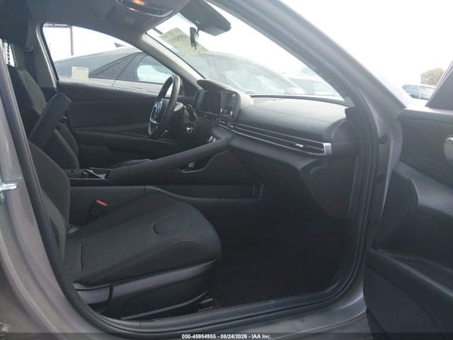 2023 HYUNDAI ELANTRA SE 5