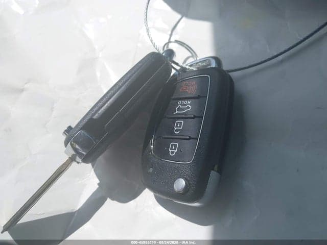 2019 HYUNDAI TUCSON SE 11
