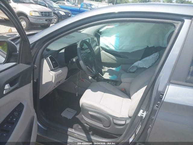 2019 HYUNDAI TUCSON SE 5