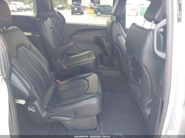 2026 CHRYSLER PACIFICA SELECT 8