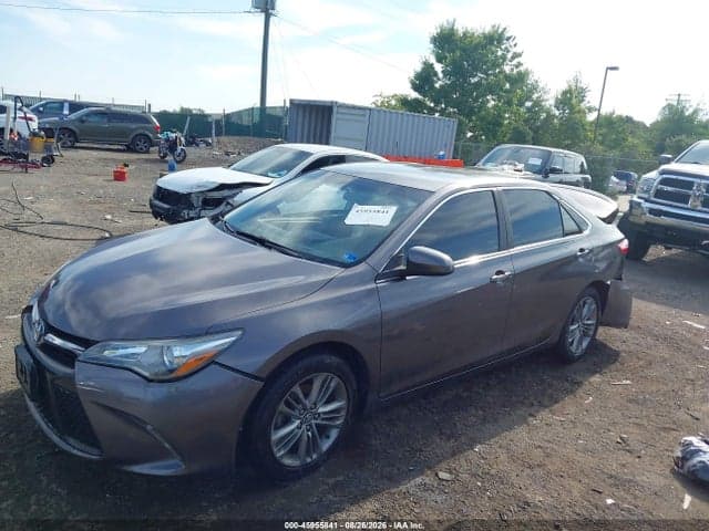 2017 TOYOTA CAMRY SE 2
