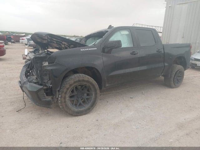 2019 CHEVROLET SILVERADO 1500 RST 2