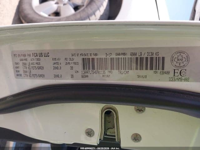 2017 RAM 1500 SLT 9