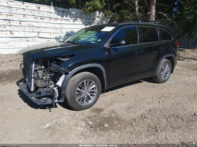 2018 TOYOTA HIGHLANDER XLE 2