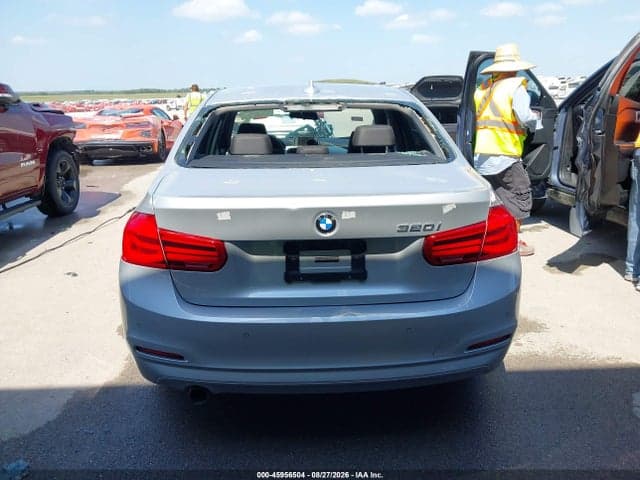 2017 BMW 320I 16