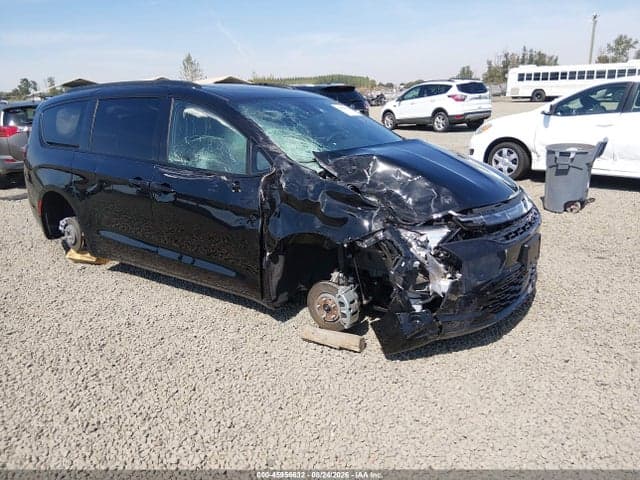2027 CHRYSLER PACIFICA 1