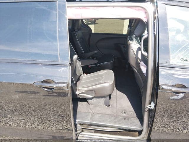 2027 CHRYSLER PACIFICA 8