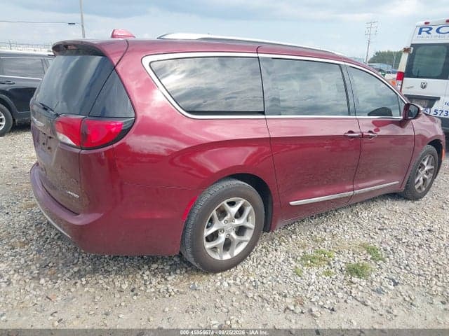 2019 CHRYSLER PACIFICA LIMITED 4