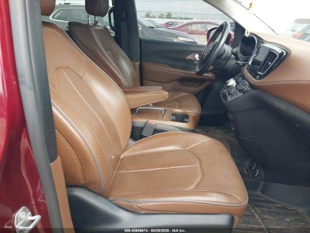 2019 CHRYSLER PACIFICA LIMITED 5