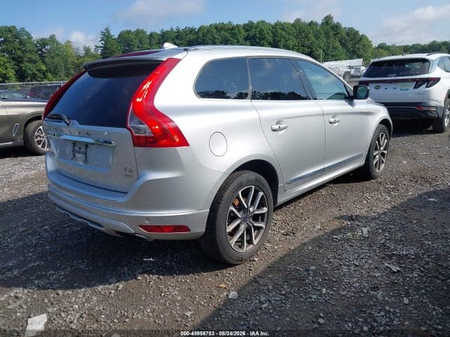 2017 VOLVO XC60 T6 DYNAMIC 4