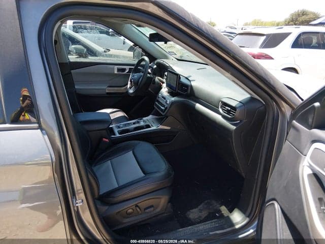 2022 FORD EXPLORER XLT 5