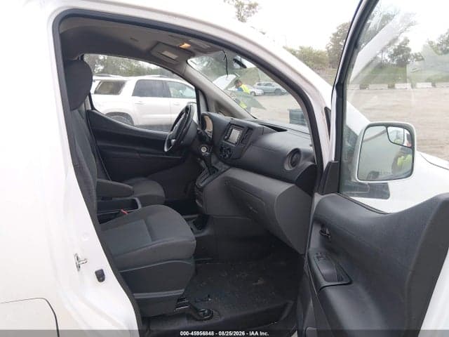 2019 NISSAN NV200 SV 5