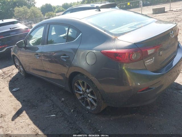 2018 MAZDA MAZDA3 TOURING 3