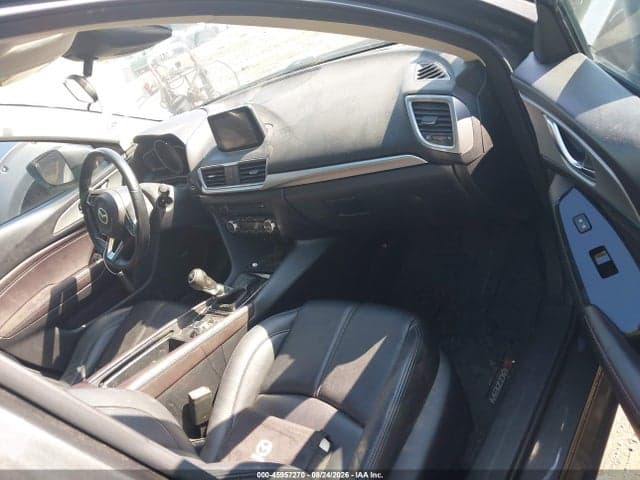 2018 MAZDA MAZDA3 TOURING 5