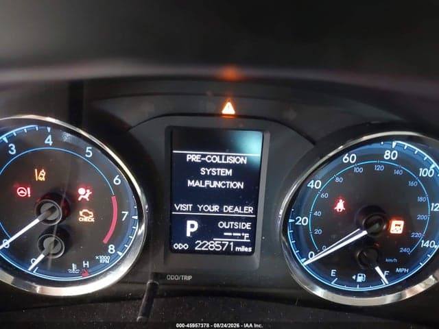 2019 TOYOTA COROLLA LE 9