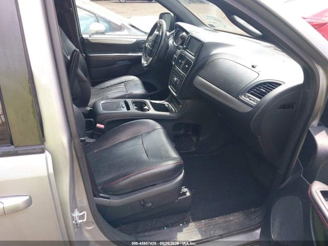 2017 DODGE GRAND CARAVAN GT 5