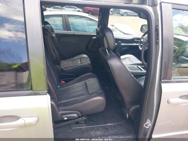 2017 DODGE GRAND CARAVAN GT 8