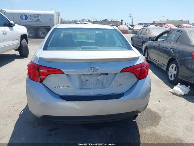 2018 TOYOTA COROLLA SE 16
