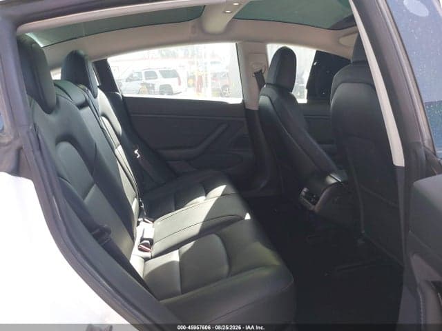 2018 TESLA MODEL 3 LONG RANGE/PERFORMANCE 8
