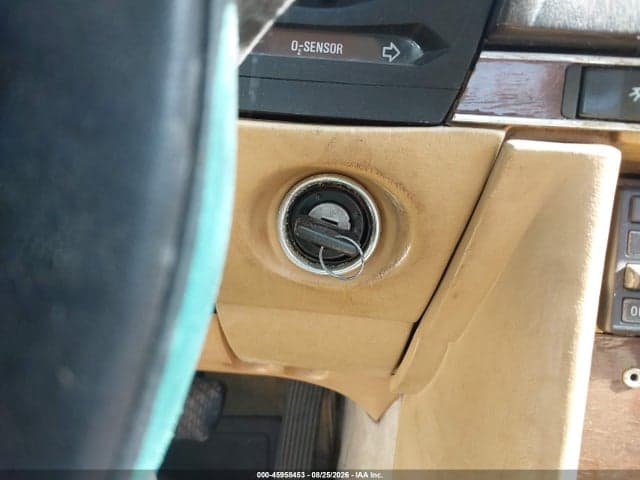 1982 MERCEDES-BENZ 380 SL 11