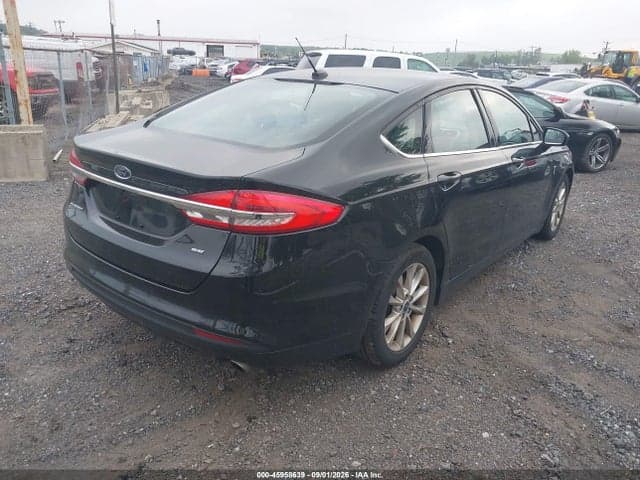 2017 FORD FUSION SE 4