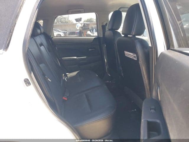 2017 MITSUBISHI OUTLANDER SPORT 2.4 SEL 8