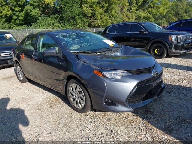 2017 TOYOTA COROLLA LE 1