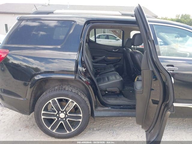 2017 GMC ACADIA DENALI 8