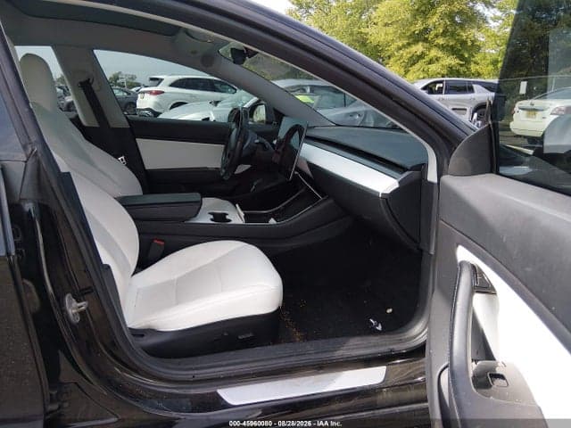 2018 TESLA MODEL 3 LONG RANGE/PERFORMANCE 5