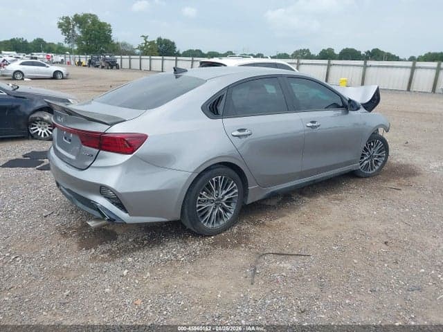 2024 KIA FORTE GT-LINE 4