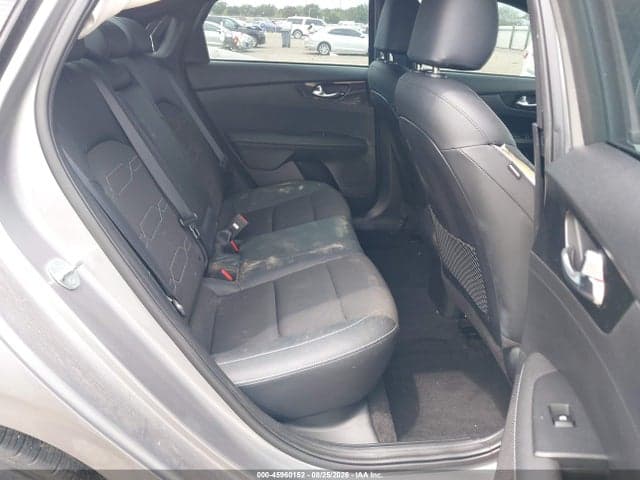 2024 KIA FORTE GT-LINE 8