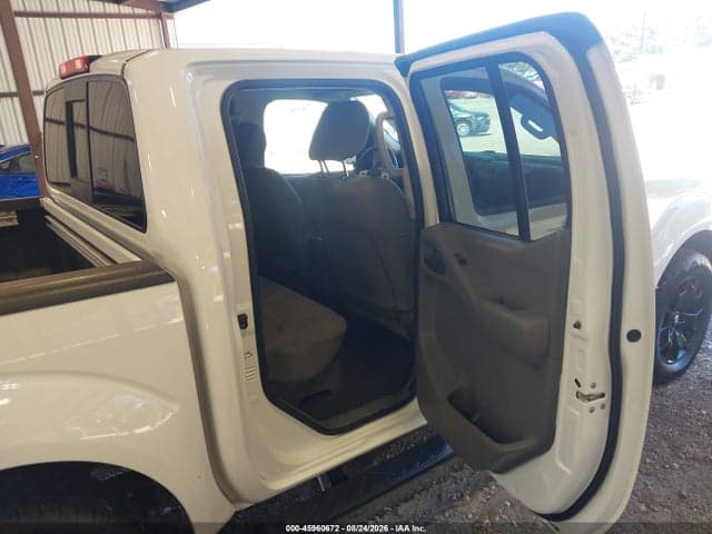 2021 NISSAN FRONTIER SV 4X4 8