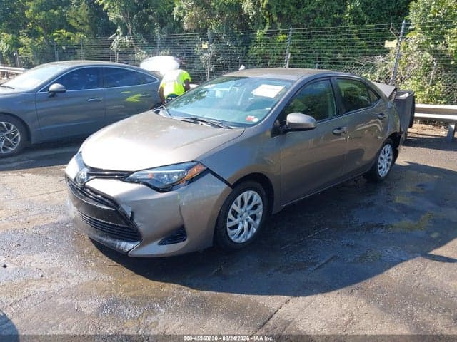 2017 TOYOTA COROLLA LE 2