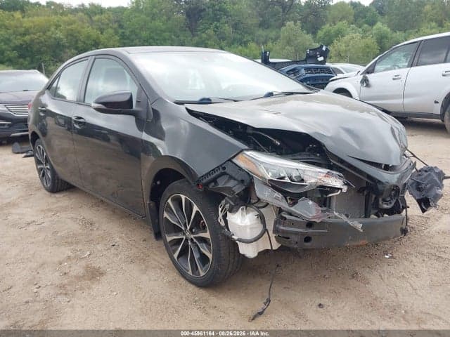 2019 TOYOTA COROLLA SE 1
