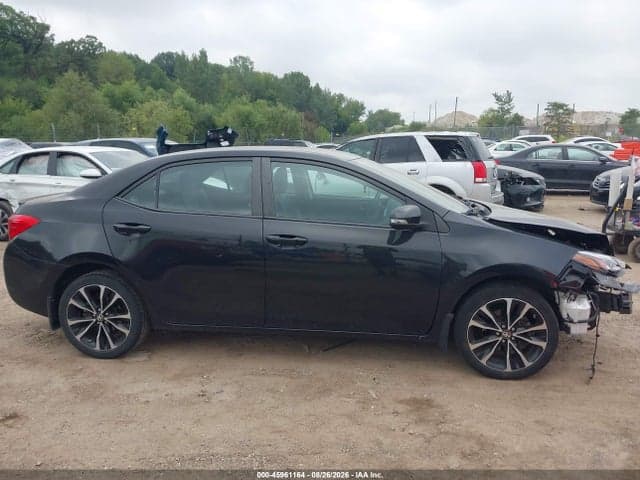 2019 TOYOTA COROLLA SE 13