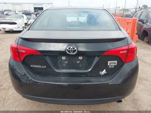 2019 TOYOTA COROLLA SE 16