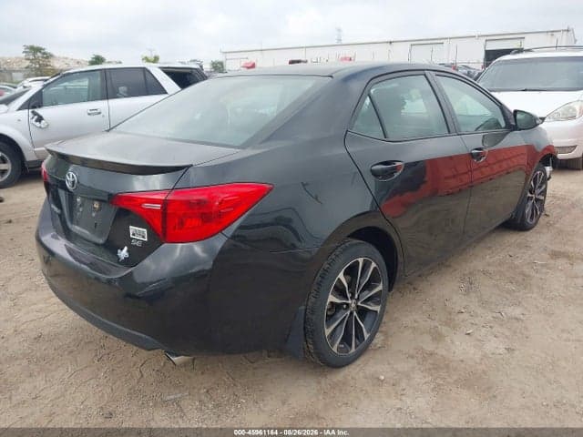 2019 TOYOTA COROLLA SE 4