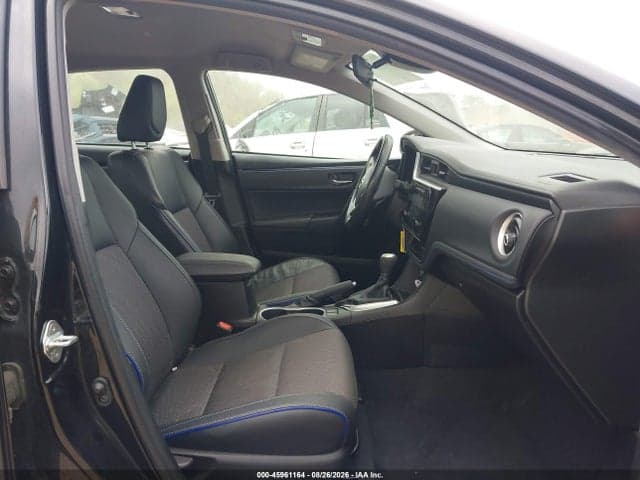 2019 TOYOTA COROLLA SE 5