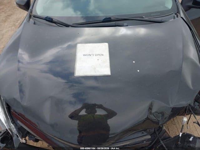 2019 TOYOTA COROLLA SE 10
