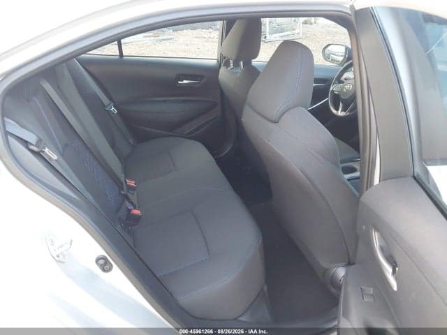 2022 TOYOTA COROLLA SE 8