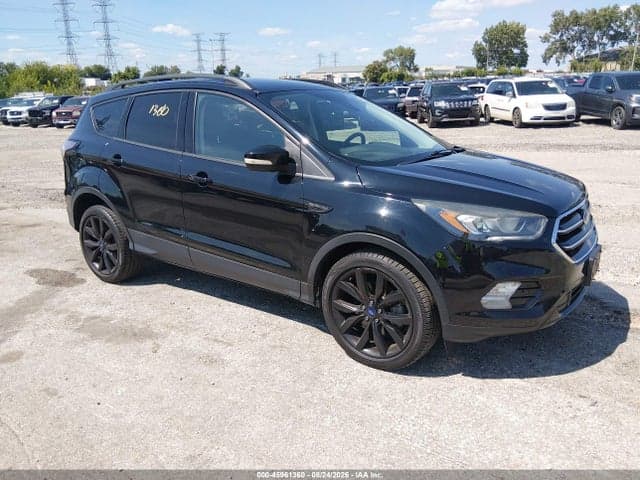 2017 FORD ESCAPE TITANIUM 1
