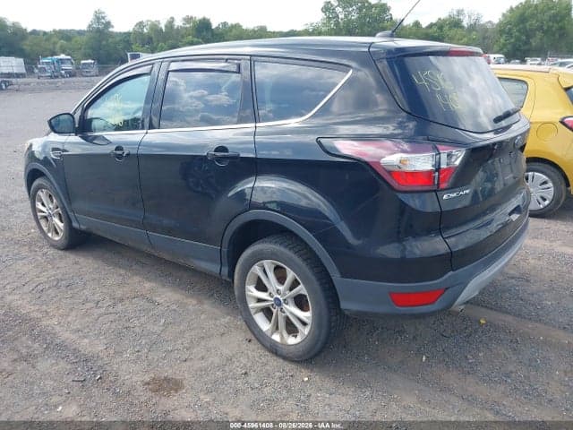 2017 FORD ESCAPE SE 3