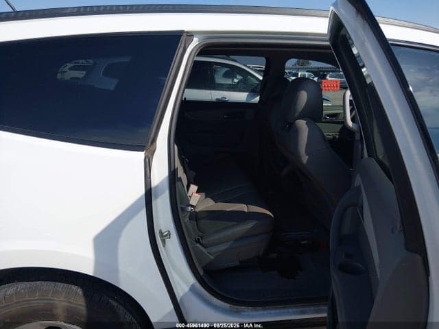 2017 CHEVROLET TRAVERSE LS 8