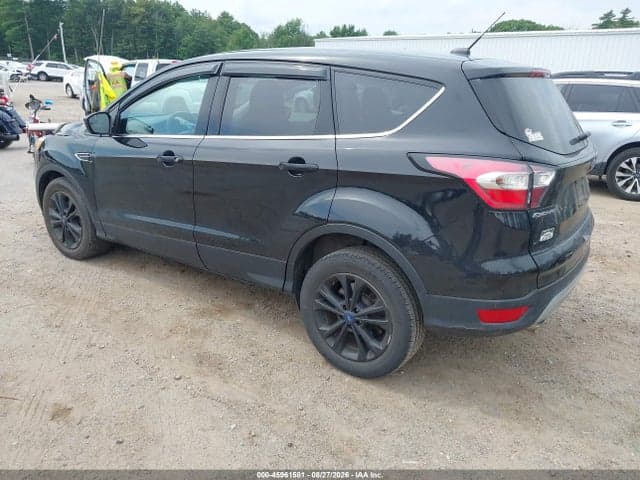 2017 FORD ESCAPE SE 3