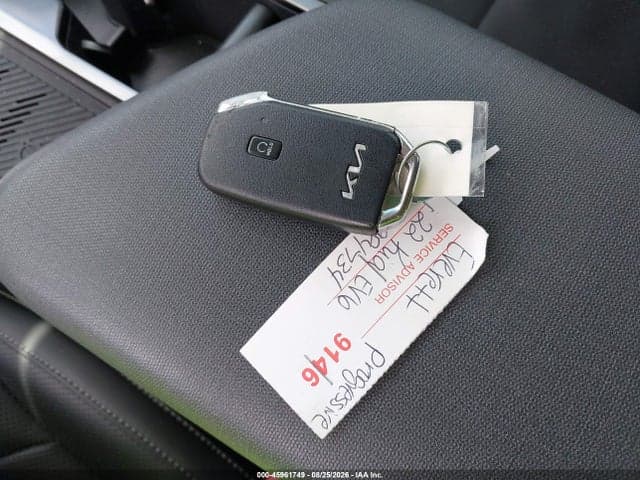 2022 KIA EV6 WIND 11