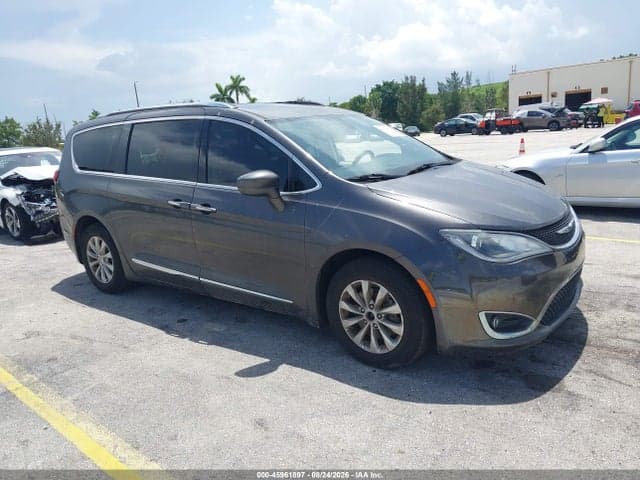 2018 CHRYSLER PACIFICA TOURING L 1