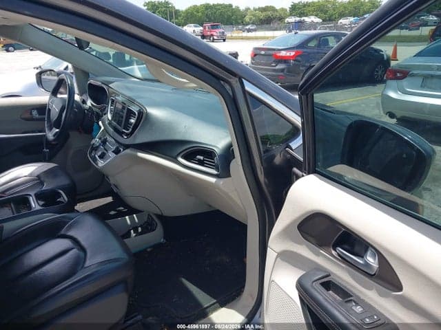 2018 CHRYSLER PACIFICA TOURING L 5