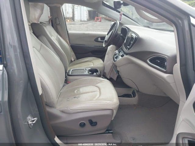2020 CHRYSLER PACIFICA TOURING L PLUS 5