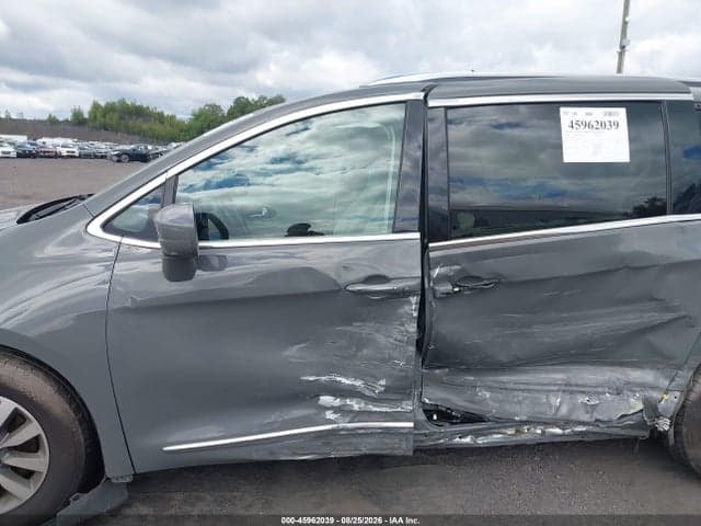 2020 CHRYSLER PACIFICA TOURING L PLUS 6