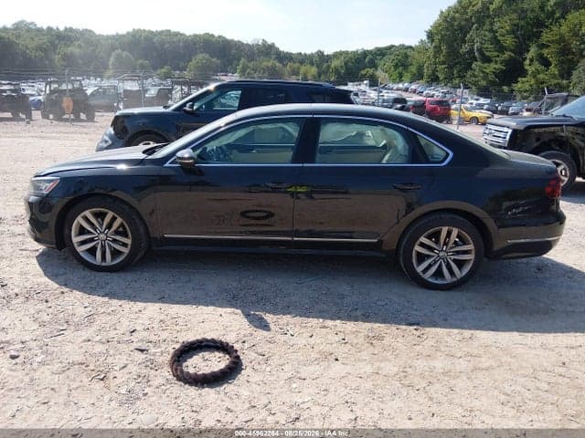 2017 VOLKSWAGEN PASSAT 1.8T SE 14